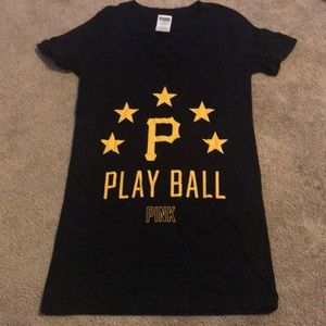 VS pink v neck shirt